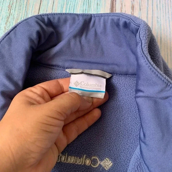Womens Columbia zip up fleece sweater - Picture 8 of 11